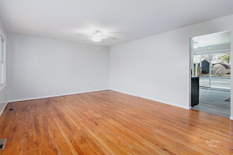 1915 N Eastern Ave, Mchenry, IL 60050 photo 8
