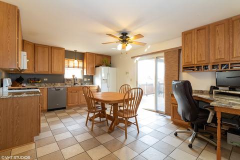 5401 Hidden Oaks Dr, Plainfield, IL 60586 photo 4