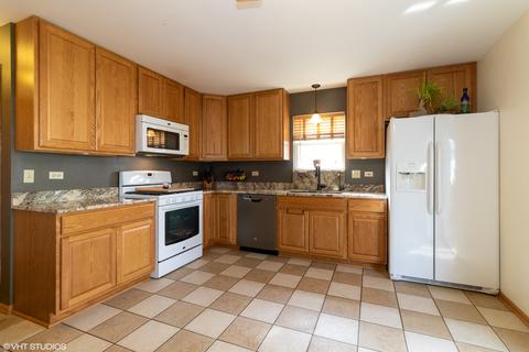 5401 Hidden Oaks Dr, Plainfield, IL 60586 photo 5