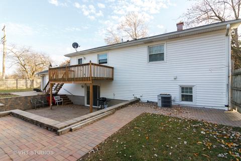 1270 Forest Ave, Aurora, IL 60505 photo 13