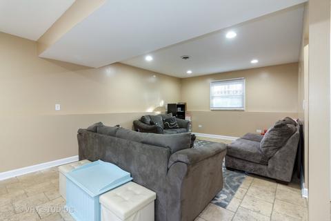1270 Forest Ave, Aurora, IL 60505 photo 8