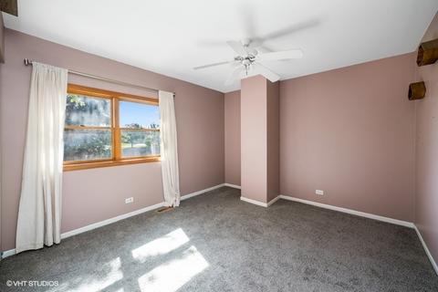 2816 Rolling Meadows Dr, Naperville, IL 60564 photo 7