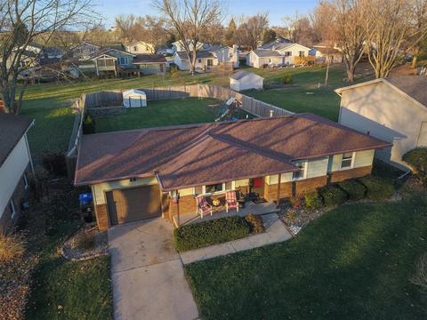 3004 E Washington St, Bloomington, IL 61701 photo 3