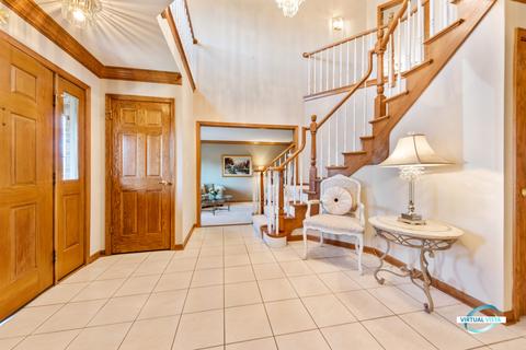 30 W148 Forsythia Ln, Wayne, IL 60184 photo 8