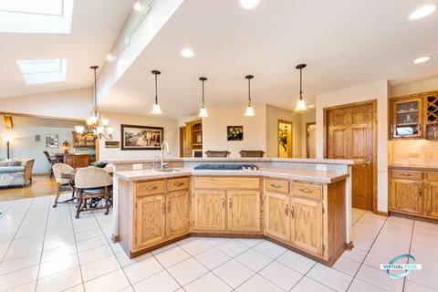 30 W148 Forsythia Ln, Wayne, IL 60184 photo 9
