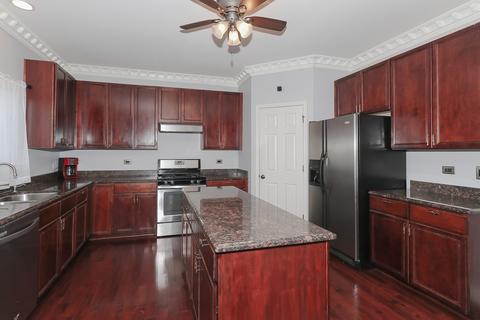 120 Ruzich Dr, Bartlett, IL 60103 photo 7