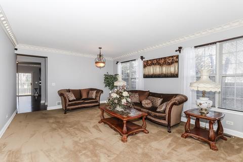 120 Ruzich Dr, Bartlett, IL 60103 photo 2