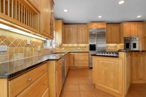 1113 Pfingsten Rd, Glenview, IL 60025 photo 10