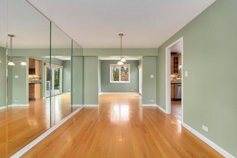 1113 Pfingsten Rd, Glenview, IL 60025 photo 5