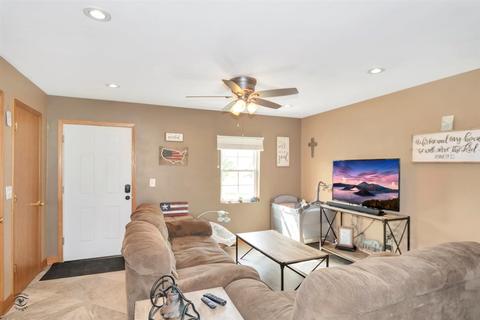 552 E Delite Inn Rd, Beecher, IL 60401 photo 4
