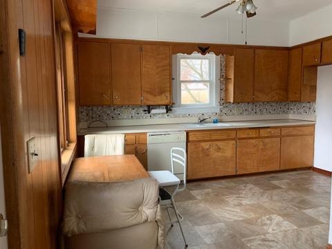 507 N Base St, Morrison, IL 61270 photo 2