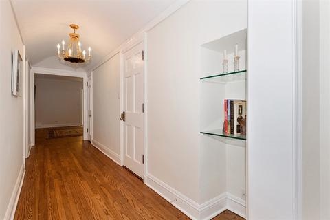 210 E Pearson St #6A, Chicago, IL 60611 photo 4