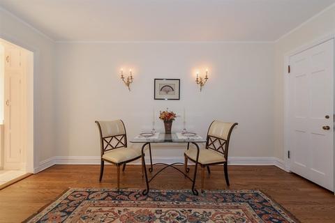 210 E Pearson St #6A, Chicago, IL 60611 photo 8
