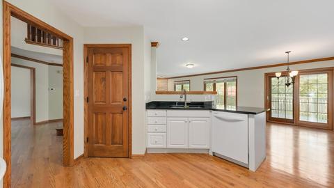 336 Pebble Beach Ln, Bartlett, IL 60103 photo 8