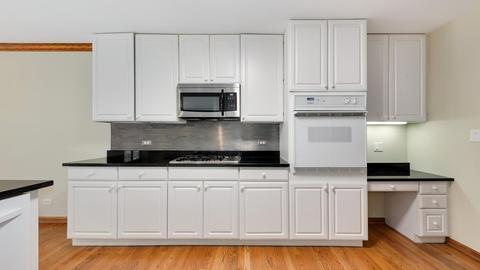 336 Pebble Beach Ln, Bartlett, IL 60103 photo 9