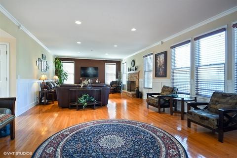 1300 Bison Ln, Hoffman Estates, IL 60192 photo 8