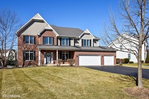 1300 Bison Ln, Hoffman Estates, IL 60192 photo 1