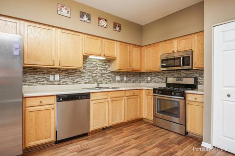 343 Reston Cir, Romeoville, IL 60446 photo 2