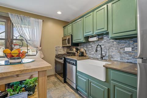 4417 Mapleleaf Dr, Mchenry, IL 60051 photo 6