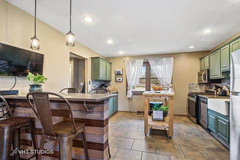 4417 Mapleleaf Dr, Mchenry, IL 60051 photo 3