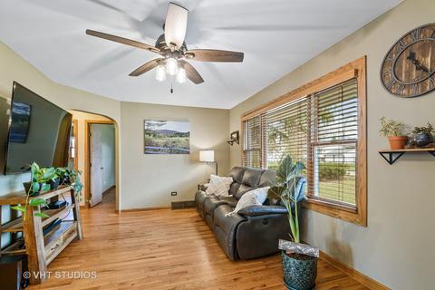 4417 Mapleleaf Dr, Mchenry, IL 60051 photo 8