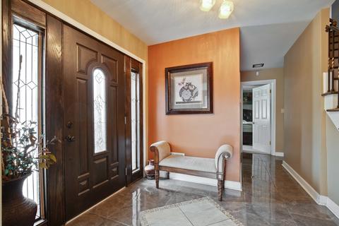 1285 E River Dr, Des Plaines, IL 60018 photo 5