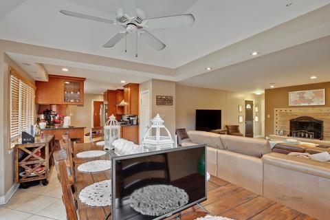 1285 E River Dr, Des Plaines, IL 60018 photo 23