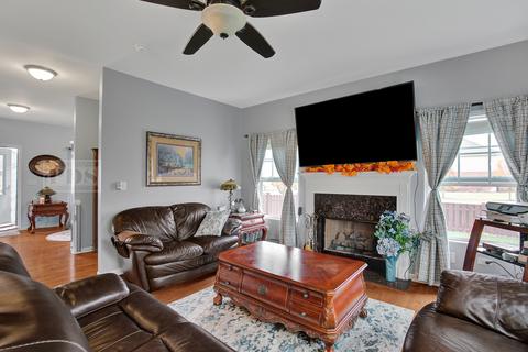 440 E Frontier Dr, Minooka, IL 60447 photo 11