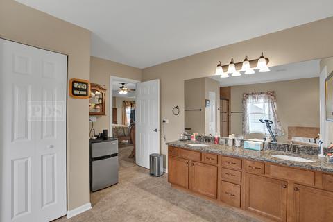 440 E Frontier Dr, Minooka, IL 60447 photo 27