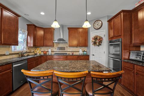 440 E Frontier Dr, Minooka, IL 60447 photo 17
