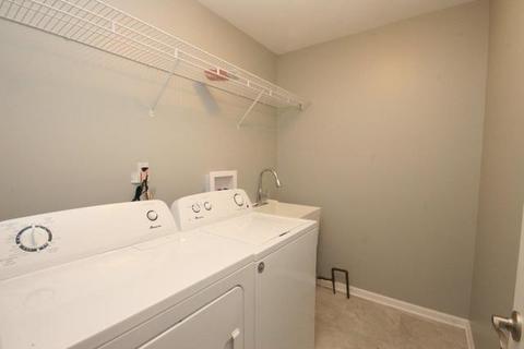 4515 Ashley Dr, Mchenry, IL 60050 photo 14
