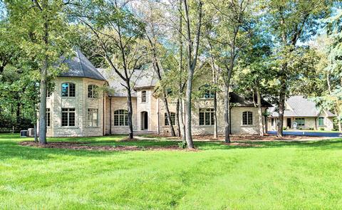 33 W644 White Thorne Rd, Wayne, IL 60184 photo 1