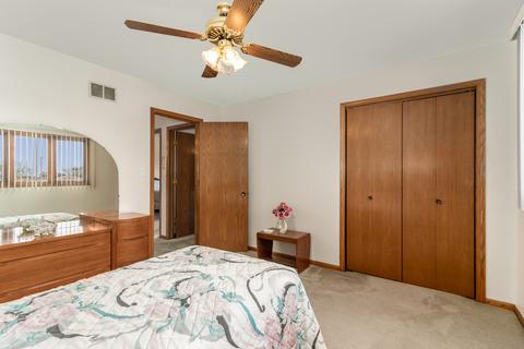 8618 S 77th Ct, Bridgeview, IL 60455 photo 13