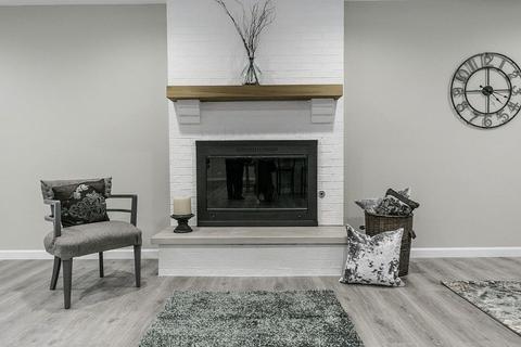 1711 Howard Ct, Wheaton, IL 60187 photo 5
