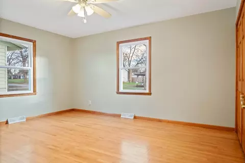 202 E Douglas St, Carlock, IL 61725 photo 8