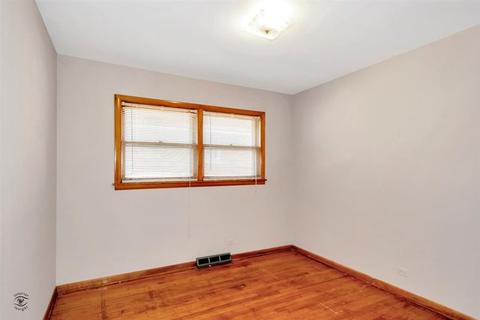 8025 Massasoit Ave, Burbank, IL 60459 photo 9