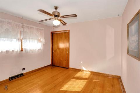 8025 Massasoit Ave, Burbank, IL 60459 photo 8