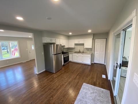 710 Oriole Trl, Mchenry, IL 60051 photo 3