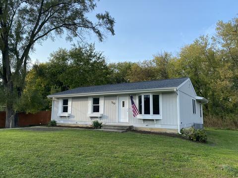 710 Oriole Trl, Mchenry, IL 60051 photo 1