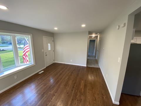 710 Oriole Trl, Mchenry, IL 60051 photo 4