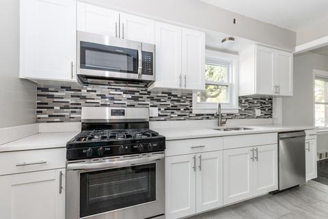 3250 S Schultz Dr, Lansing, IL 60438 photo 4