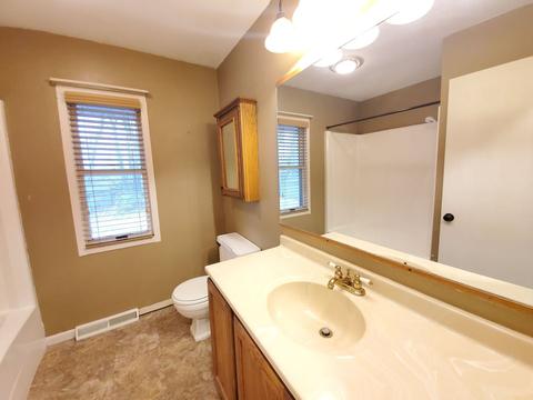 973 W Devils Backbone Rd, Oregon, IL 61061 photo 21
