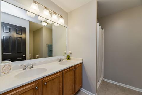 1277 Oakleaf Ct, Aurora, IL 60506 photo 13