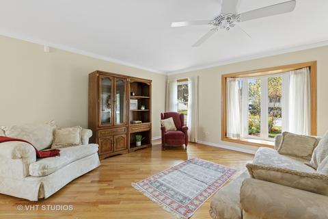 63 Willow Trl, Wheeling, IL 60090 photo 2