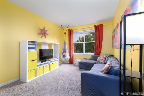 3071 Longcommon Pkwy, Elgin, IL 60124 photo 9