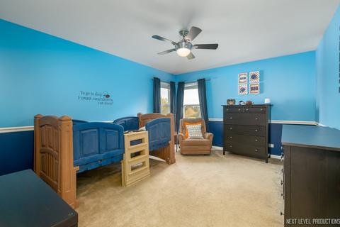 3071 Longcommon Pkwy, Elgin, IL 60124 photo 12