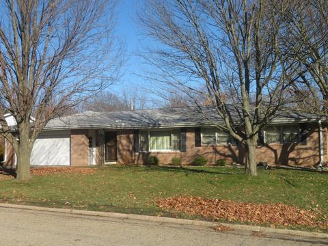 204 S Blair Dr, Normal, IL 61761 photo 2
