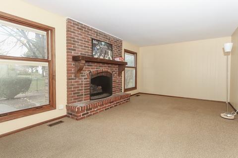 3920 Bordeaux Dr, Hoffman Estates, IL 60192 photo 13