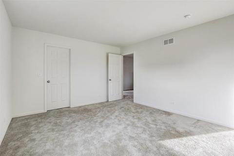 4051 Pompton Ave, Elgin, IL 60124 photo 31