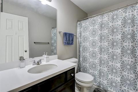 4051 Pompton Ave, Elgin, IL 60124 photo 33